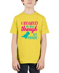 i roared my way through first grade 374# - first grade - Youth Tee Unisex