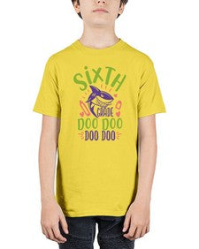 sixth grade doo doo 875# - sixth grade - Youth Tee Unisex