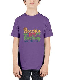 beachin not teaching Style 64# - teacher - Youth Tee Unisex