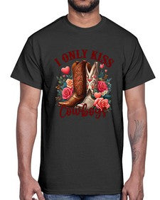 i only kiss cowboys howdy boot 594#- western- Cotton Tee