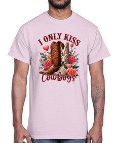 i only kiss cowboys howdy boot 594#- western- Cotton Tee