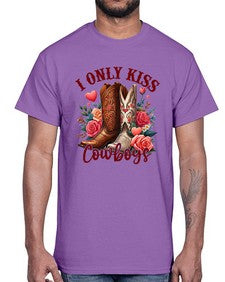 i only kiss cowboys howdy boot 594#- western- Cotton Tee