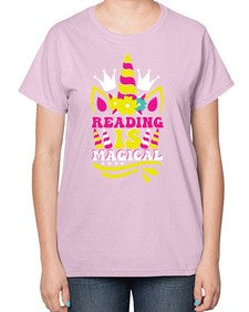 reading is magical 366# - unicorn-  Ladies T-Shirt