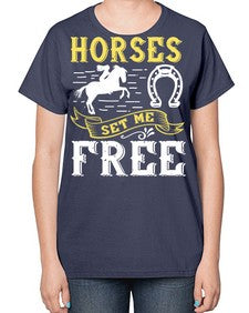 horses set me free Style 39# - horse-  Ladies T-Shirt