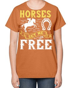 horses set me free Style 39# - horse-  Ladies T-Shirt