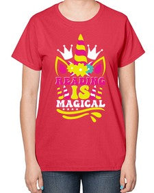 reading is magical 366# - unicorn-  Ladies T-Shirt