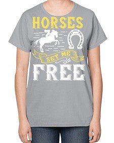 horses set me free Style 39# - horse-  Ladies T-Shirt