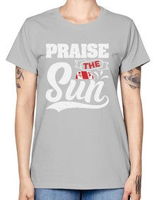 Praise the sun 40# - video games -  Missy T-Shirt