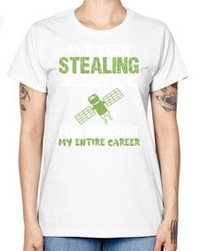 Ive been stealing from the alien 30# - ufo -  Missy T-Shirt